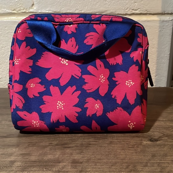 Vera Bradley lunch bag - Picture 3 of 5